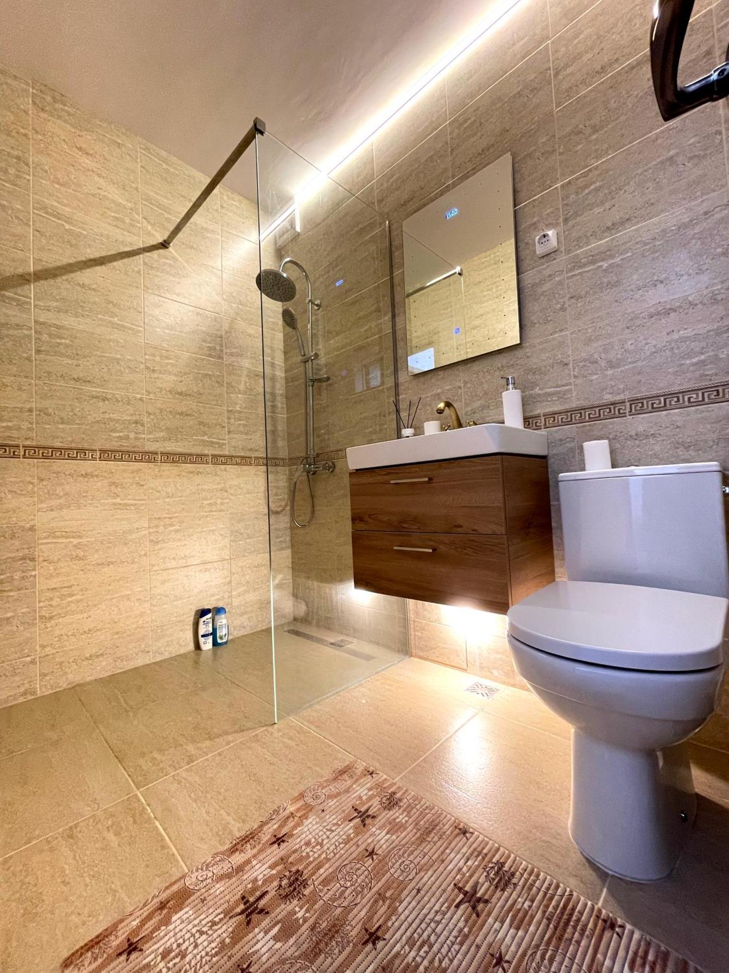 Central Residence Targu Jiu Luaran gambar